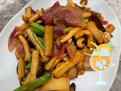 腊肉炒三菇-四道菜·福建菜馆(新街口金鹰店)