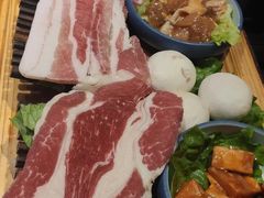 -明洞阿姨·韩式酱蟹烤肉·创意料理(三元桥店)