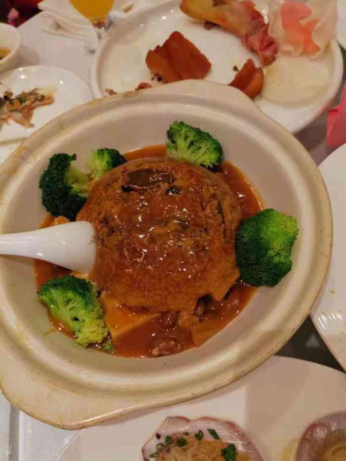 俏巴渝(新牌坊店)-"朋友结婚定的这里,位置挺好找的,停车公共.