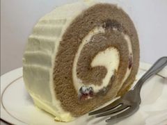 蔓越莓白巧瑞士卷-星巴克(秦皇岛乐都汇店)