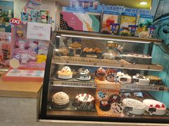 面包甜点陈列柜-DQ·蛋糕·冰淇淋(印象城店)