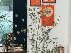 -Mark&Mars Restaurant