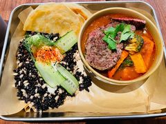 泰式红咖喱牛肉饭配杂粮米饭-BAKER&SPICE(国金中心商场店)