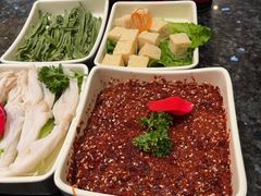 -井格重庆火锅(临平银泰城店)