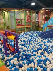 -咔叮卡丁·儿童室内赛车馆