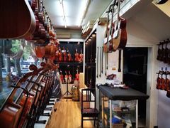 -柏斯音乐艺术中心·钢琴·吉他(上音店)
