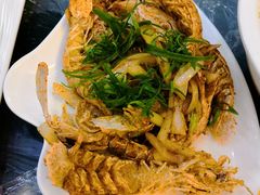 -覃记海鲜美食餐厅