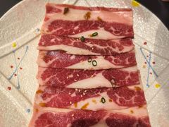 -山川小町·极番烧肉(新地假日广场店)