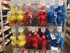 -名创优品(海珠乐峰广场店)