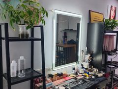 -ME觅妆·定制美妆·彩妆私教(菱角湖店)