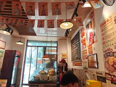 -柳州肥姨妈大骨螺蛳粉(江宁万达店)
