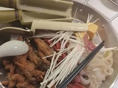 -捞小鲜虾滑海鲜自助火锅(嵊州吾悦店)
