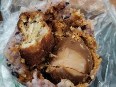 杂粮饭包卤蛋肉松老油条-芳婆糕团店(王府大街店)