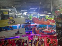 -曲阳花鸟市场(曲阳路店)