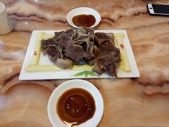 -苏莱特色牛骨滩羊手抓馆(长城东街总店)