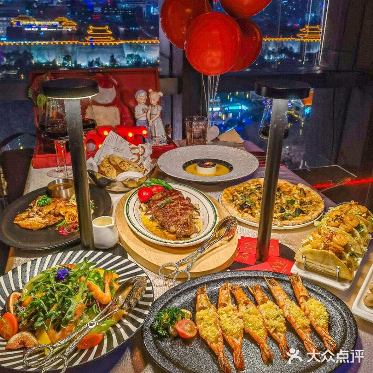 与城墙共进晚餐，如此夜色浪漫❤️