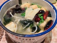 -喝丢一只鞋海鲜烧烤·海肠捞饭(东关街店)