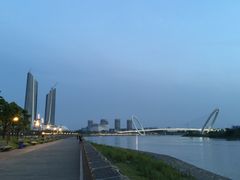-南京眼步行桥
