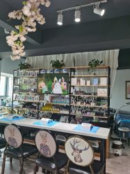 -潮店·虞妃妮轻奢美甲美睫馆
