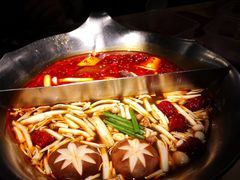 -湊湊火锅·茶憩(杭州湖滨银泰in77店)
