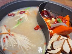 -赵美丽·重庆社区火锅·直营店(火车东站·中豪国际店)