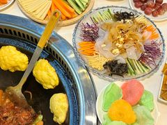 -哈尔滨烧烤·山河村铁锅炖(交大店)