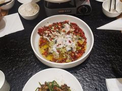 -鱼鲜饭香·招牌汽锅剁椒鱼头王