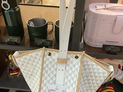 -星巴克(南京新百店)