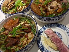 -镇南锅盖面馆(解放路店)