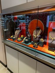 -周生生Chow Sang Sang(先天下店)