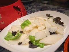 -卢大鲜鱼头捞饭(美利广场店)
