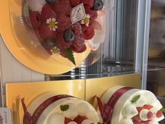 -花花卷卷·鲜食蛋糕(静安久光百货店)