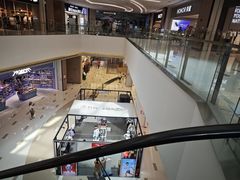 -中航城君尚购物中心
