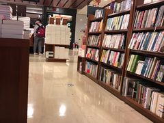 -诚品书店(敦南店)
