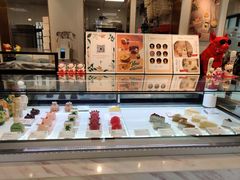 -Fridi Patisserie Cafe