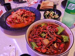 -红盔侠小龙虾(海宁银泰店)