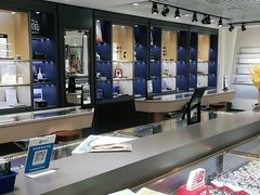 -宏宇眼镜蔡司依视路折扣店(兆佳眼镜城店)