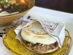樊记腊汁肉夹馍-陕西名小吃(T3航站楼一店)