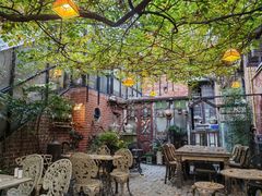 -古董花园(思南路42弄小区店)