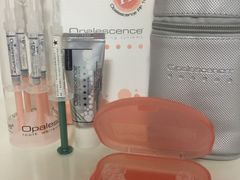 -瑞尔齿科(上海长风大悦城店)