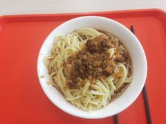 榨菜肉末担担面-华天新川面馆(缸瓦市店)