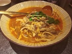 酸汤羊杂-丝路金桃·新疆菜(徐汇店)