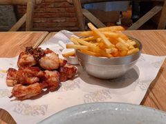 -玛格萝妮(汇智国际商业中心店)