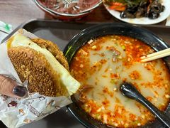 -万红路羊汤烧饼店(将台路店)