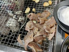 -肉甲韩国木炭烤肉(新壹街1店)