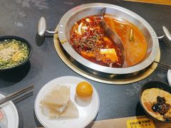 -沸炉重庆老火锅(军事博物馆店)