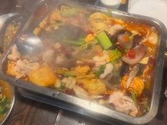 -后街佬·炭火鲜鱼杂(南城店)