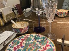 店内布置-海派悦庭·海胆烧麦·新融合菜(凯德广场店)