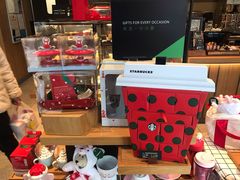 零售区-星巴克(昆山花桥商务城店)