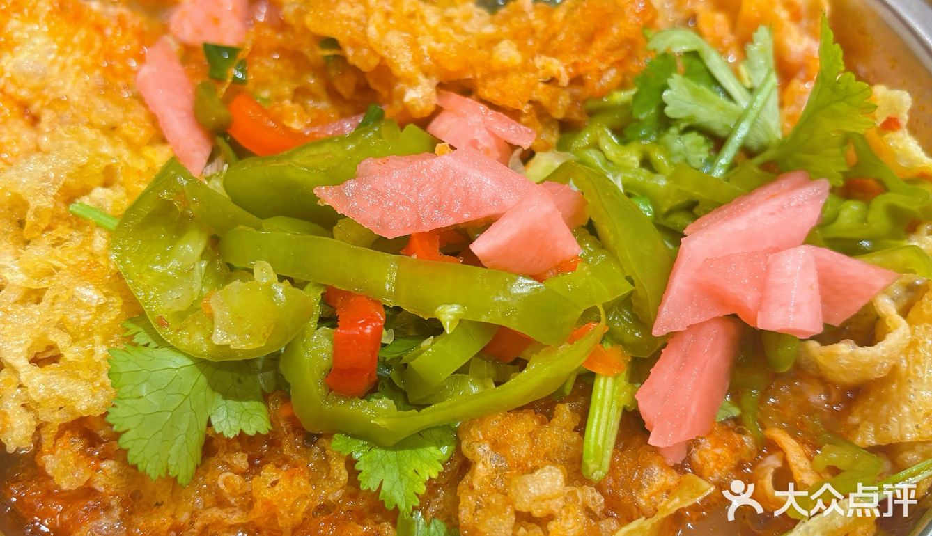 金桥这条美食街又开了一家螺蛳粉店！